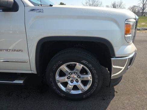 Used 2014 GMC Sierra 1500 SLT w/ Suspension Package, Off-Road image 4