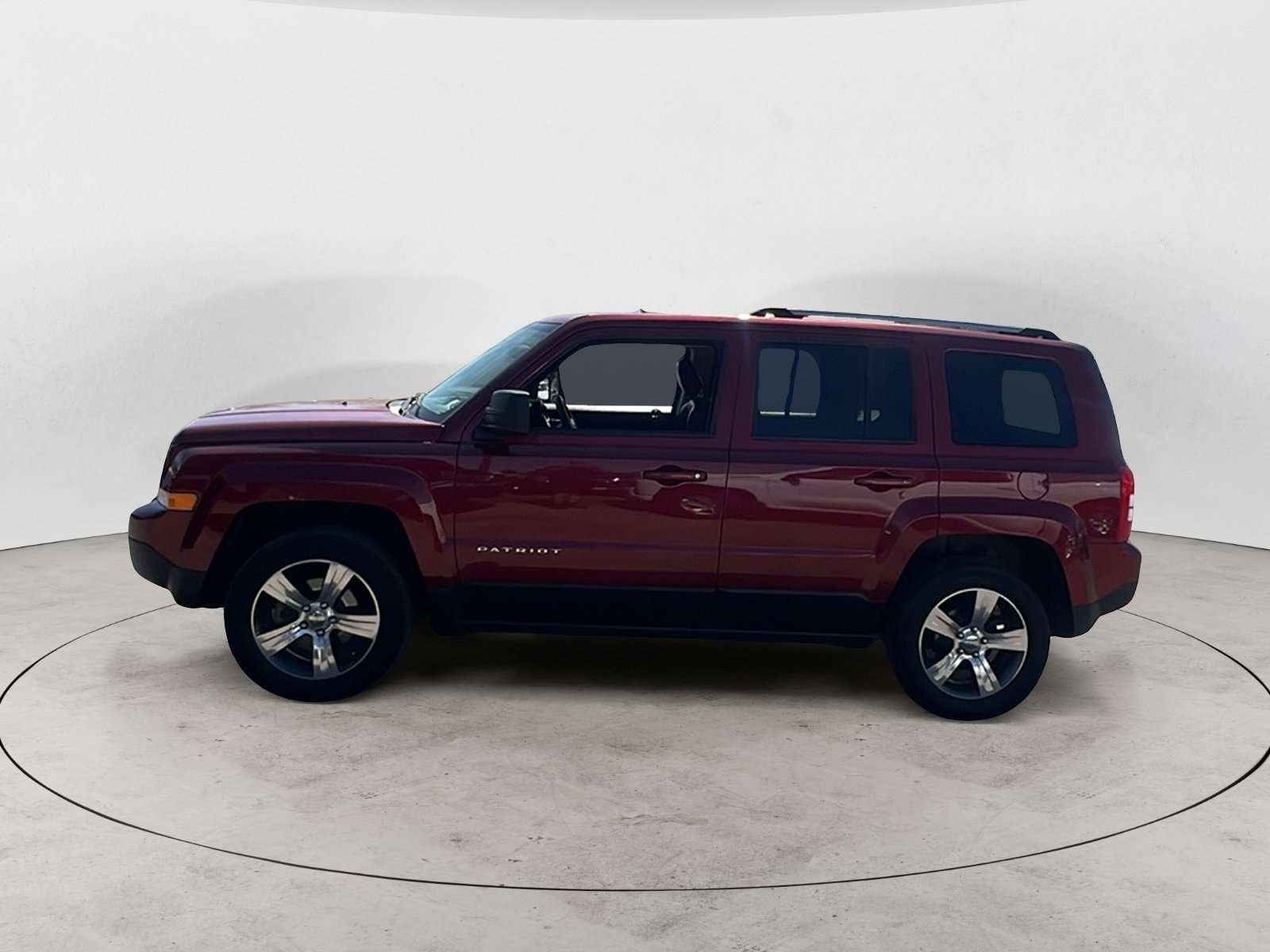 Used 2017 Jeep Patriot High Altitude AWD/4WD image 3