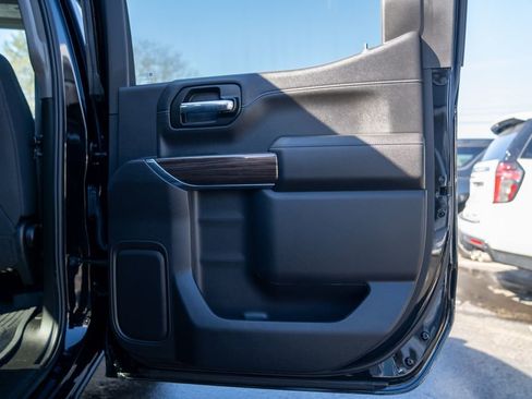 Used 2022 Chevrolet Silverado 1500 LT Trail Boss w/ Bed Protection Package image 14