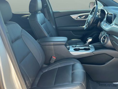 Used 2022 Chevrolet Blazer LT FWD image 15