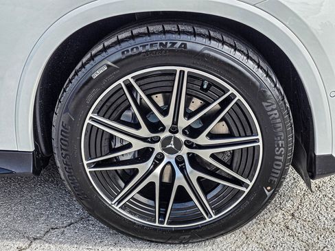 New 2026 Mercedes-Benz GLC 43 AMG 4MATIC image 9