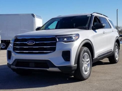 New 2026 Ford Explorer Active AWD/4WD image 7