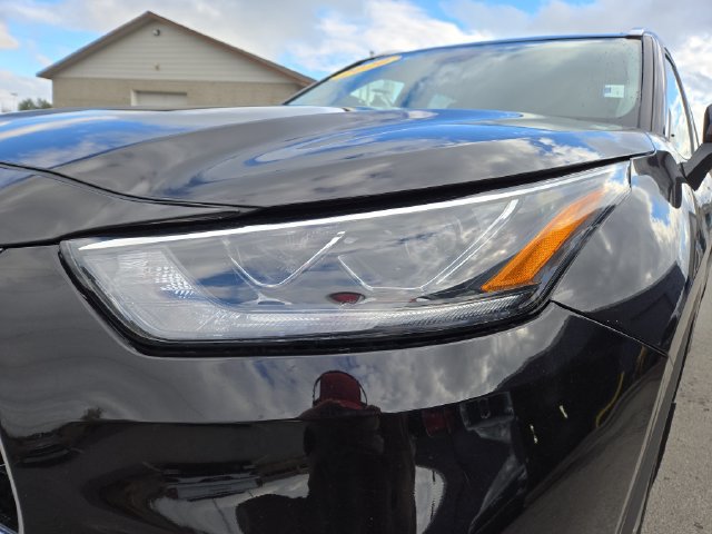 Used 2020 Toyota Highlander Limited AWD/4WD image 7