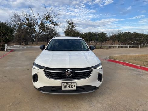 Used 2023 Buick Envision Essence w/ Technology Package I image 9
