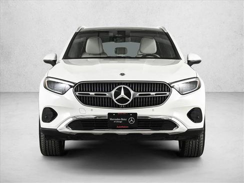 Certified 2025 Mercedes-Benz GLC 300 4MATIC image 2