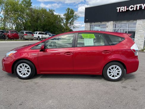 Used 2012 Toyota Prius V Three FWD image 3