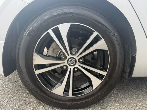 Used 2021 Nissan Sentra SV FWD image 28