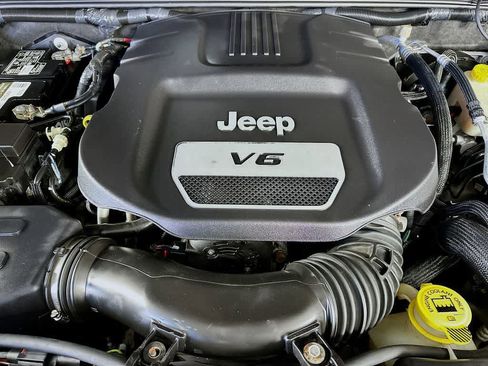 Used 2016 Jeep Wrangler Unlimited Sport w/ Quick Order Package 23S image 9