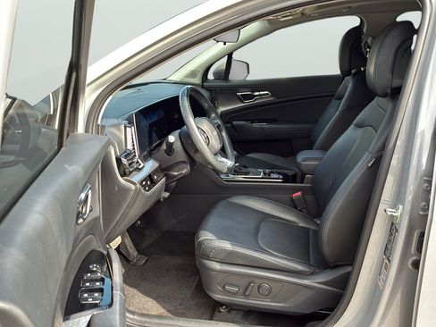 Used 2025 Kia Sportage SX FWD image 13