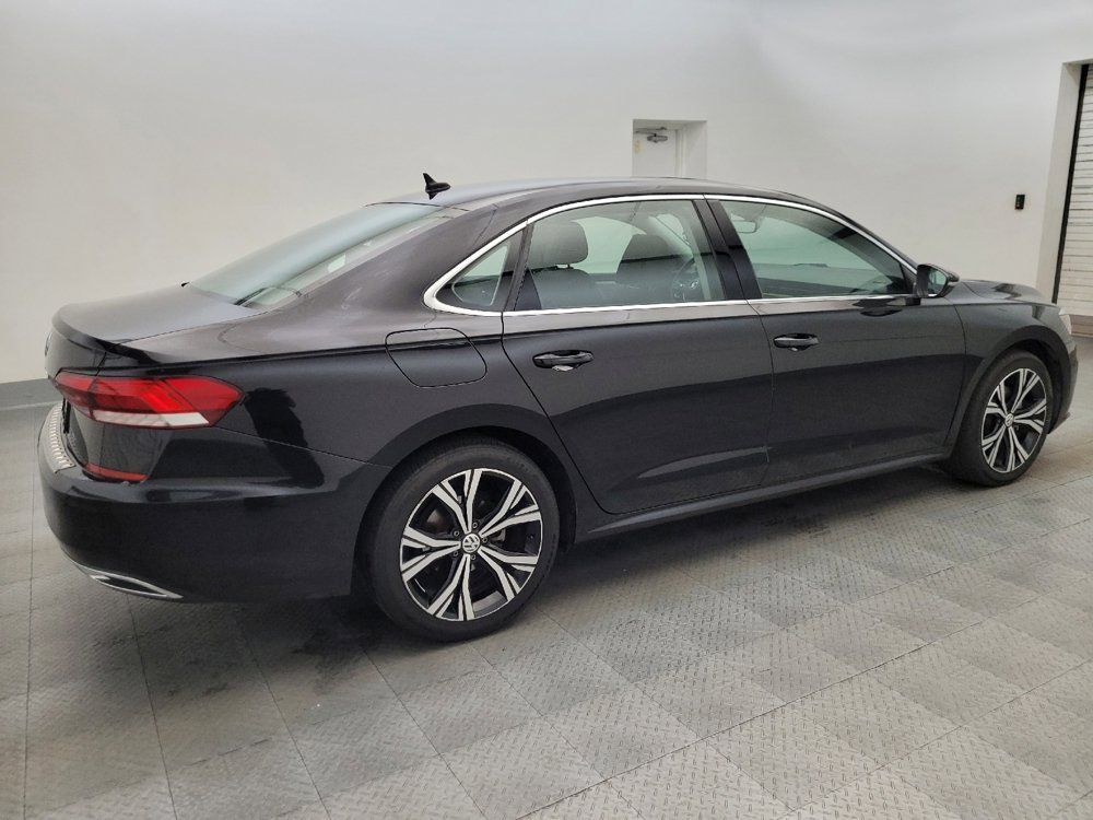 Used 2021 Volkswagen Passat 2.0T SE FWD image 10