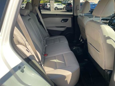 Used 2021 Nissan Rogue SV w/ Premium Package image 25