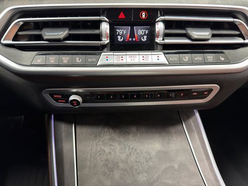 Used 2022 BMW X5 xDrive40i w/ M Sport Package image 23