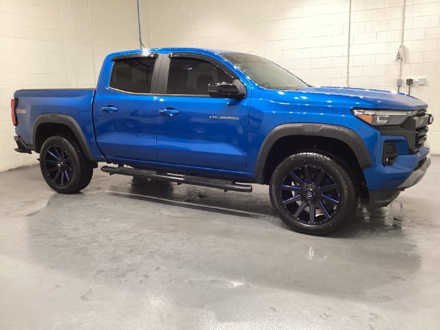 Used 2023 Chevrolet Colorado Z71 w/ Z71 Convenience Package 2 AWD/4WD image 8
