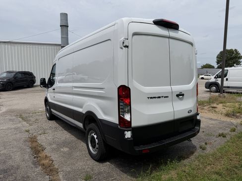 New 2026 Ford Transit 250 148 Medium Roof RWD image 10