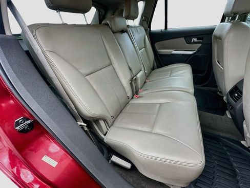 Used 2014 Ford Edge Limited w/ Equipment Group 301A FWD image 31