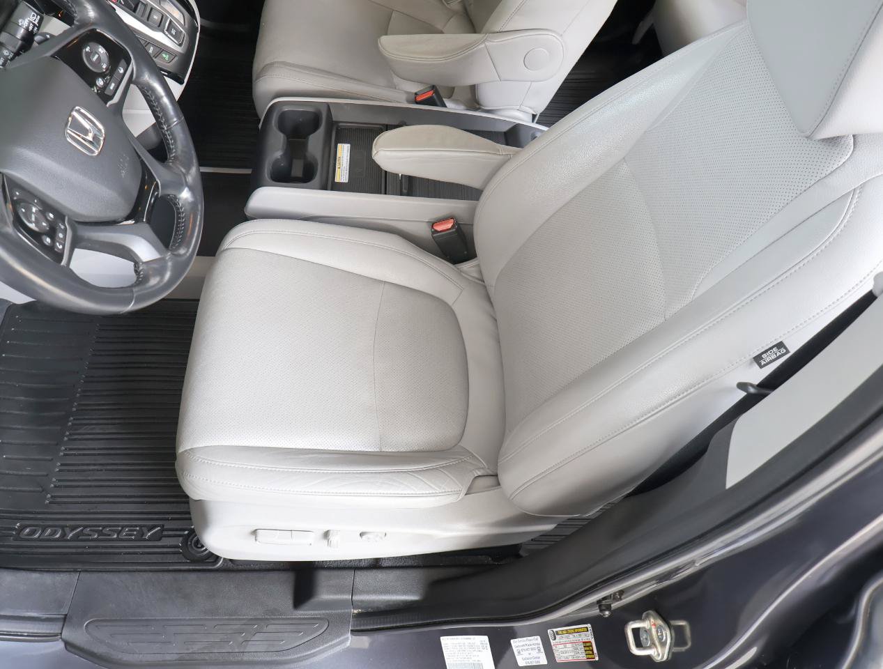 Used 2018 Honda Odyssey Elite image 46