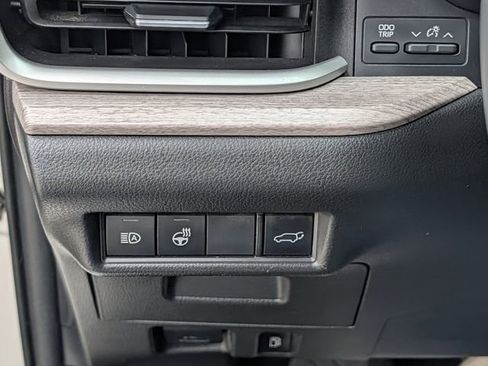 Used 2024 Toyota Grand Highlander AWD image 23