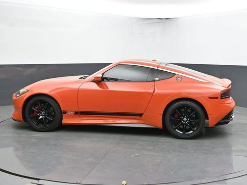 Used 2024 Nissan Z Performance w/ Heritage Edition RWD image 8