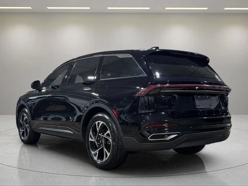 Certified 2025 Lincoln Nautilus Premier w/ Equipment Group 102A AWD/4WD image 17
