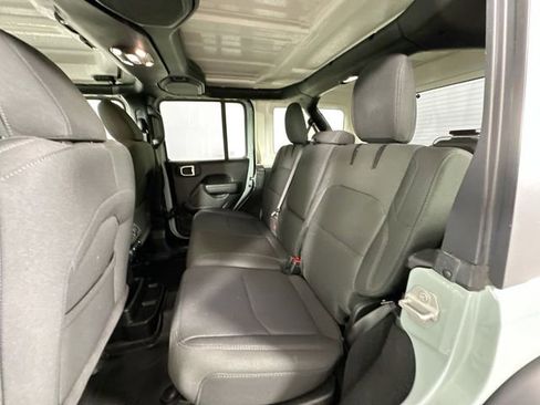 Used 2023 Jeep Wrangler Unlimited w/ Cold Weather Group AWD/4WD image 25