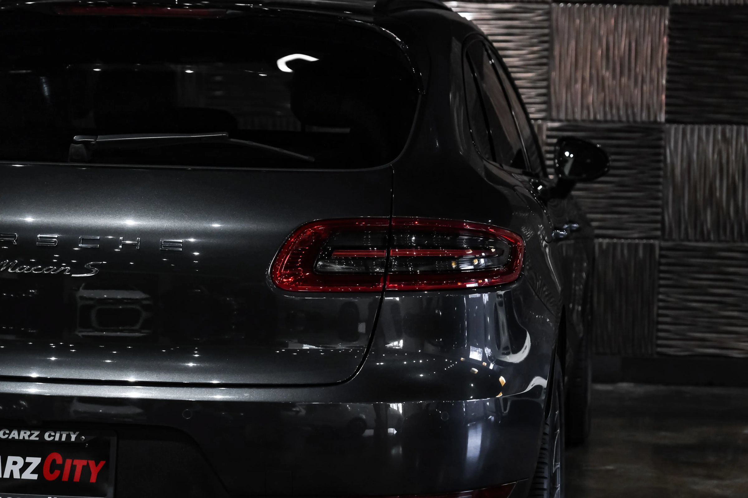 Used 2017 Porsche Macan S AWD/4WD image 44