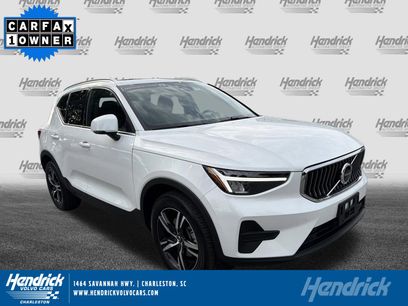 Certified 2025 Volvo XC40 B5 Core