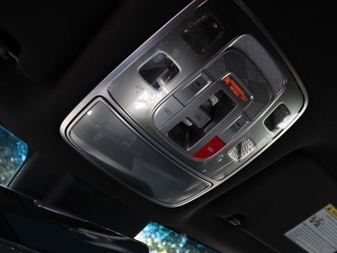 Used 2023 Genesis GV60 Advanced image 39