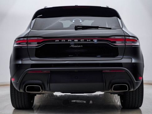 Certified 2025 Porsche Macan image 10