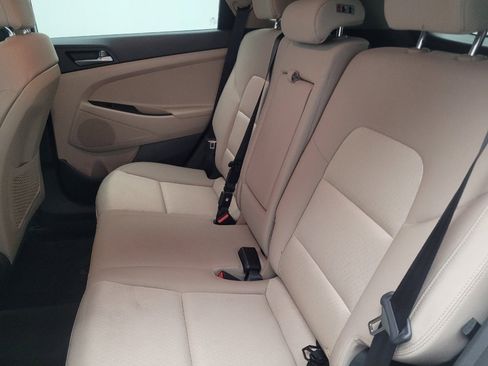 Used 2017 Hyundai Tucson SE image 18