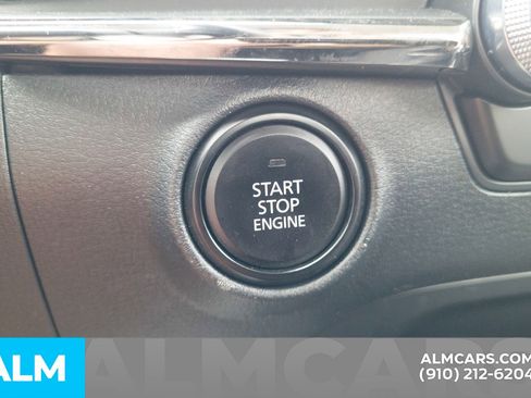Used 2025 MAZDA MAZDA3 s image 30