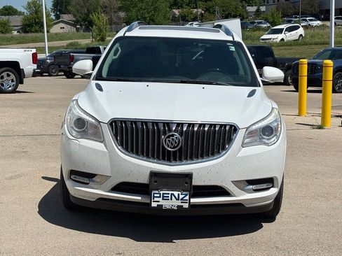 Used 2016 Buick Enclave Leather FWD image 2