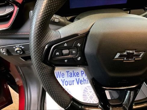 Used 2025 Chevrolet TrailBlazer RS w/ Convenience Package image 11