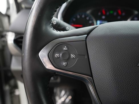 Used 2018 Chevrolet Traverse LT image 18