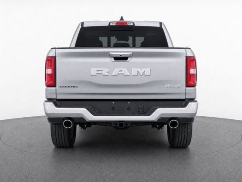 Used 2025 RAM 1500 Laramie AWD/4WD image 7
