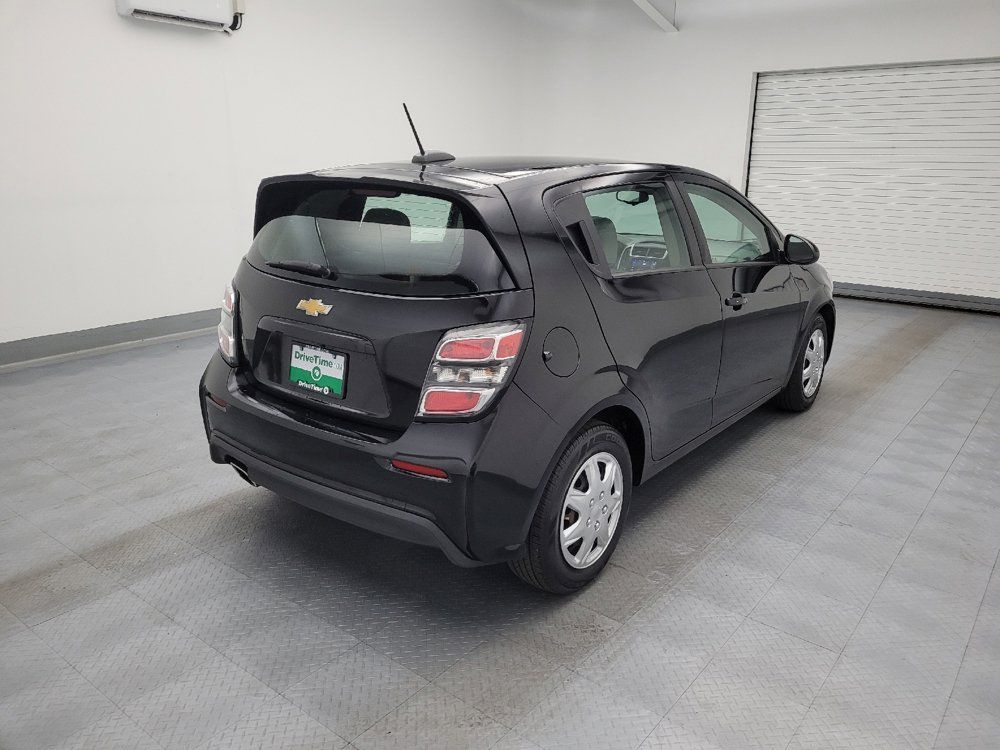 Used 2020 Chevrolet Sonic LT FWD image 9