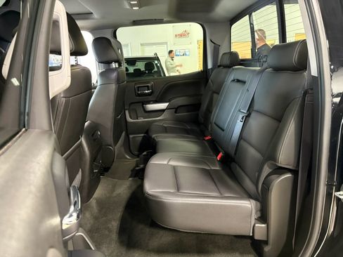 Used 2017 Chevrolet Silverado 1500 LTZ Z71 w/ LTZ Plus Package AWD/4WD image 13