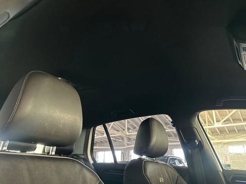 Used 2018 Volkswagen Golf R 4-Door image 20