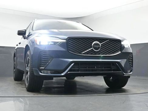 New 2026 Volvo XC60 B5 Core w/ Climate Package image 42