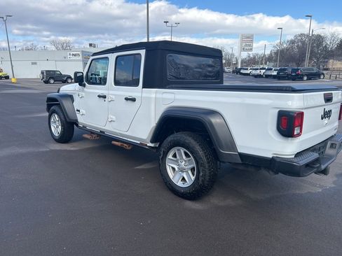Used 2020 Jeep Gladiator Sport w/ Quick Order Package 24S image 7