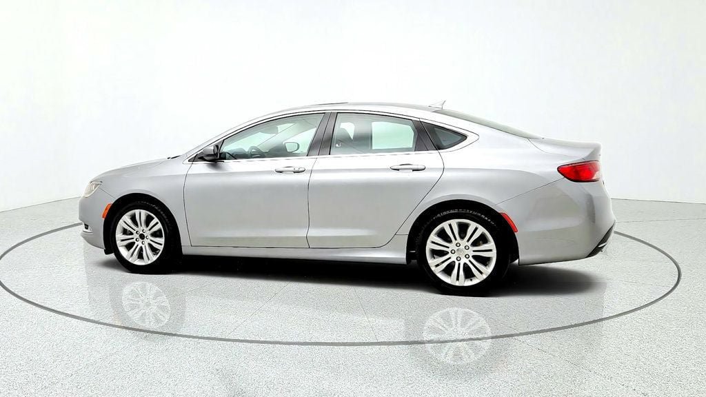 Used 2015 Chrysler 200 Limited w/ Convenience Group FWD image 7