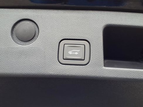 Used 2026 GMC Terrain Elevation w/ Elevation Premium Package image 15