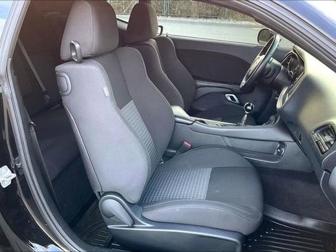 Used 2018 Dodge Challenger T/A image 9