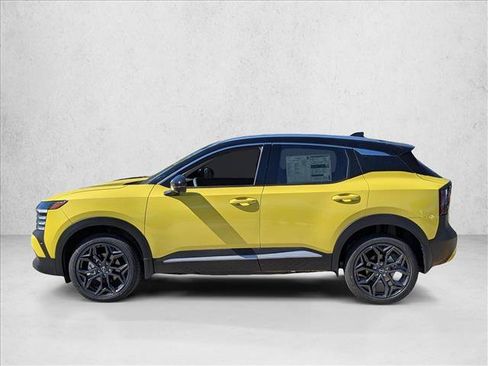 New 2026 Nissan Kicks SR w/ SR Premium Package FWD image 5