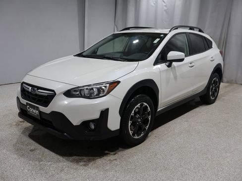 Used 2023 Subaru Crosstrek 2.0i Premium image 5