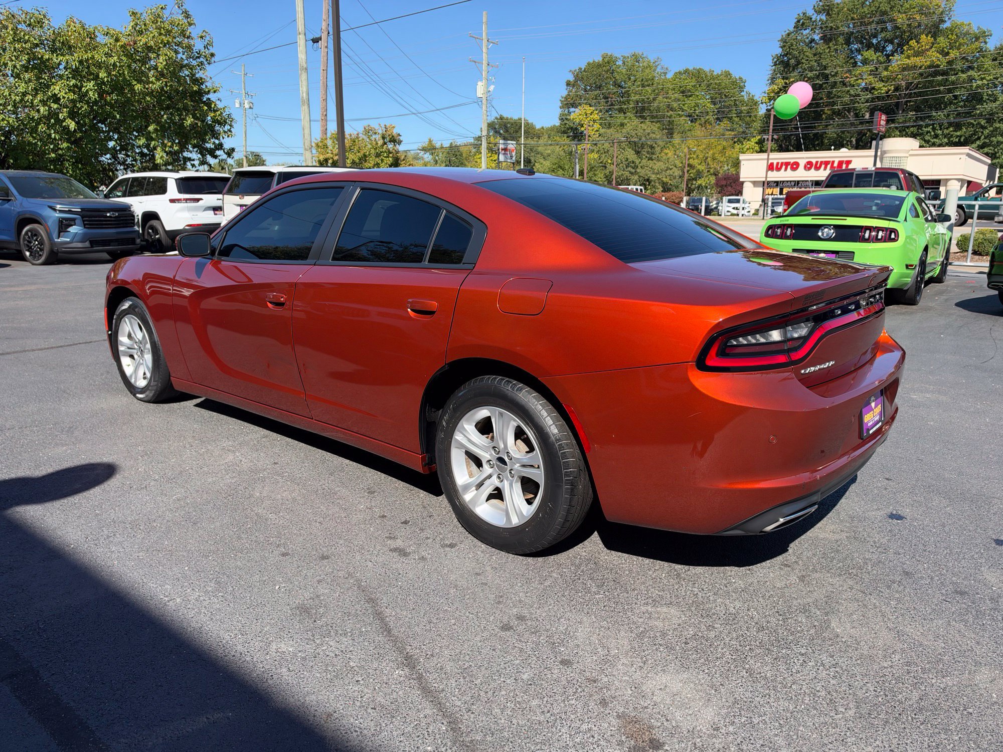 Used 2021 Dodge Charger SXT w/ Leather Interior Group RWD image 4