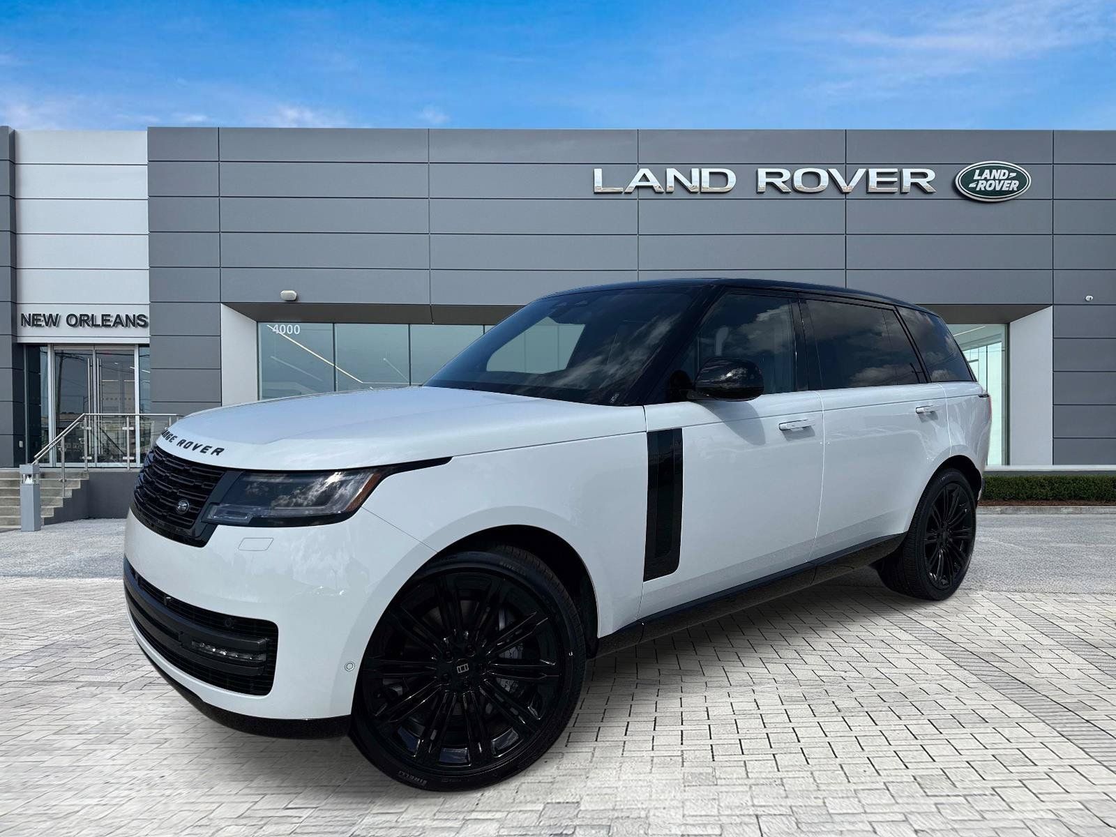 New 2027 Land Rover Range Rover Long Wheelbase SE AWD/4WD image 1