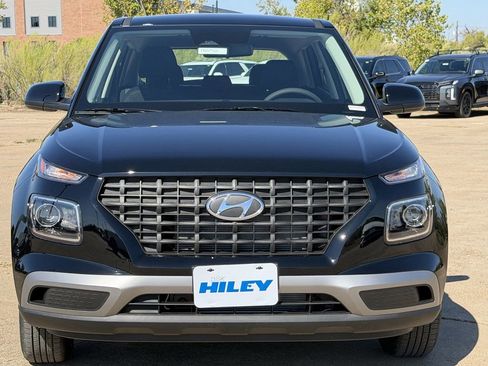 New 2026 Hyundai Venue SE image 7