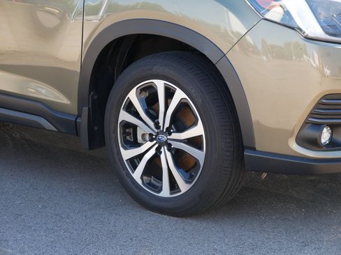 Certified 2024 Subaru Forester Limited AWD/4WD image 5