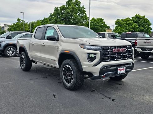 New 2026 GMC Canyon AT4 w/ AT4 Premium Package AWD/4WD image 6