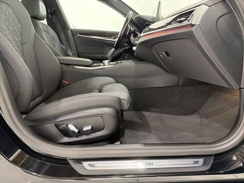 Certified 2023 BMW 530i xDrive w/ Premium Package AWD/4WD image 41